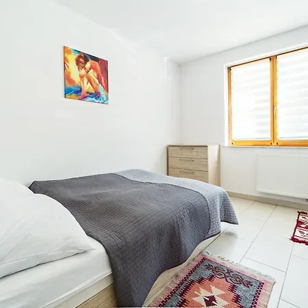 Апартаменты Apartament Everysky - Mysliwska 60/1 *